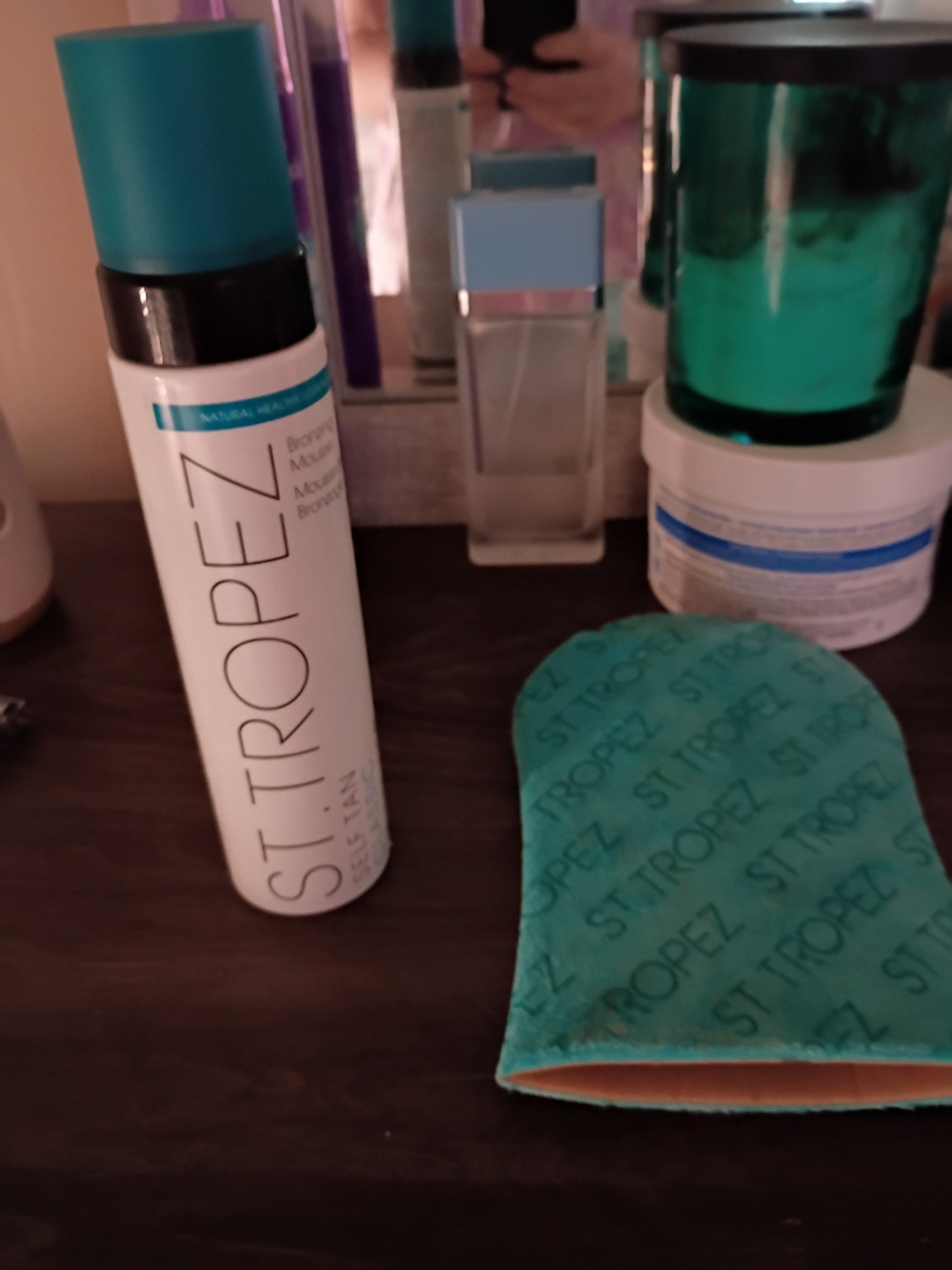 St. Tropez Bronzing Mousse & Teal Applicator Mitt 8 Fl OZ